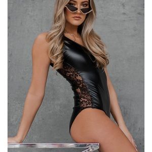 ByEgreis black body suit